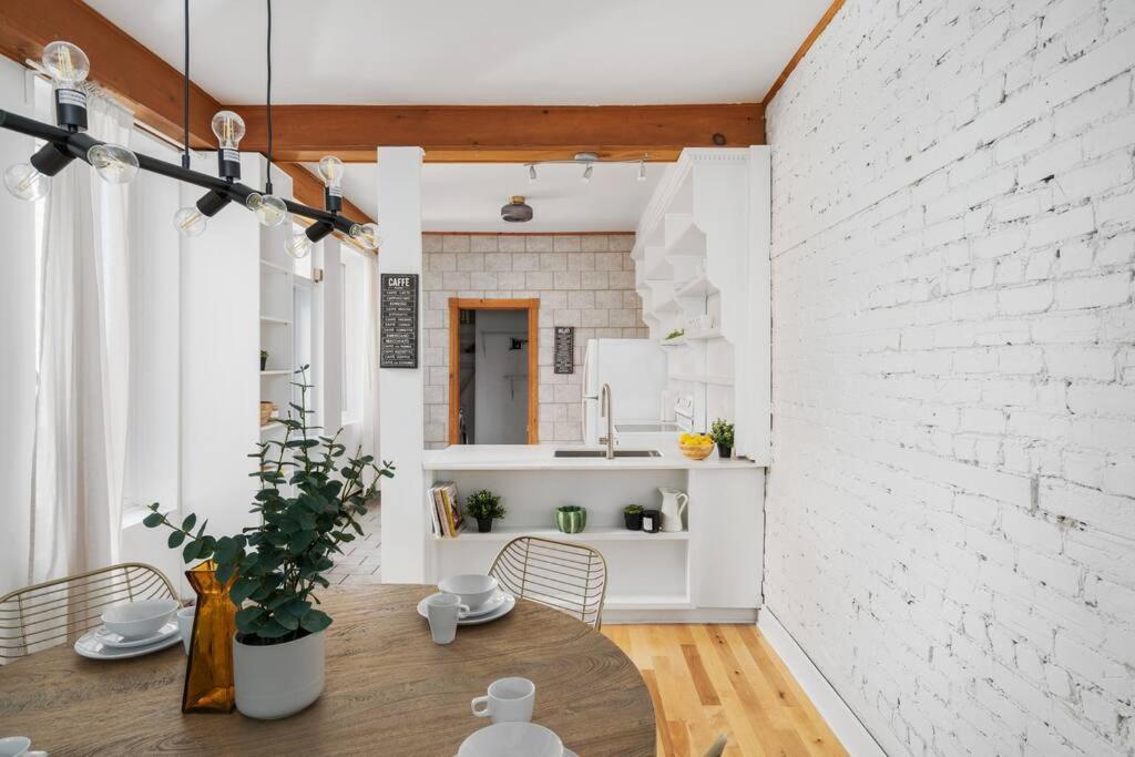 Appartement Chic Mile-End 3Br Getaway - Free Parking, Sleeps 8 à Montréal Extérieur photo